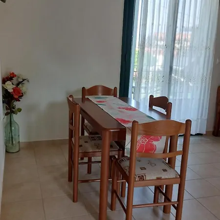 Giannos Apartment *