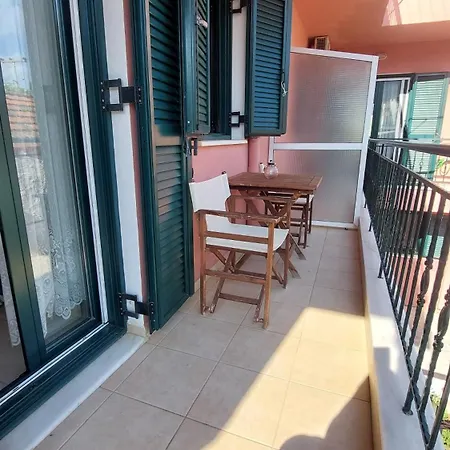 Apartment Giannos *